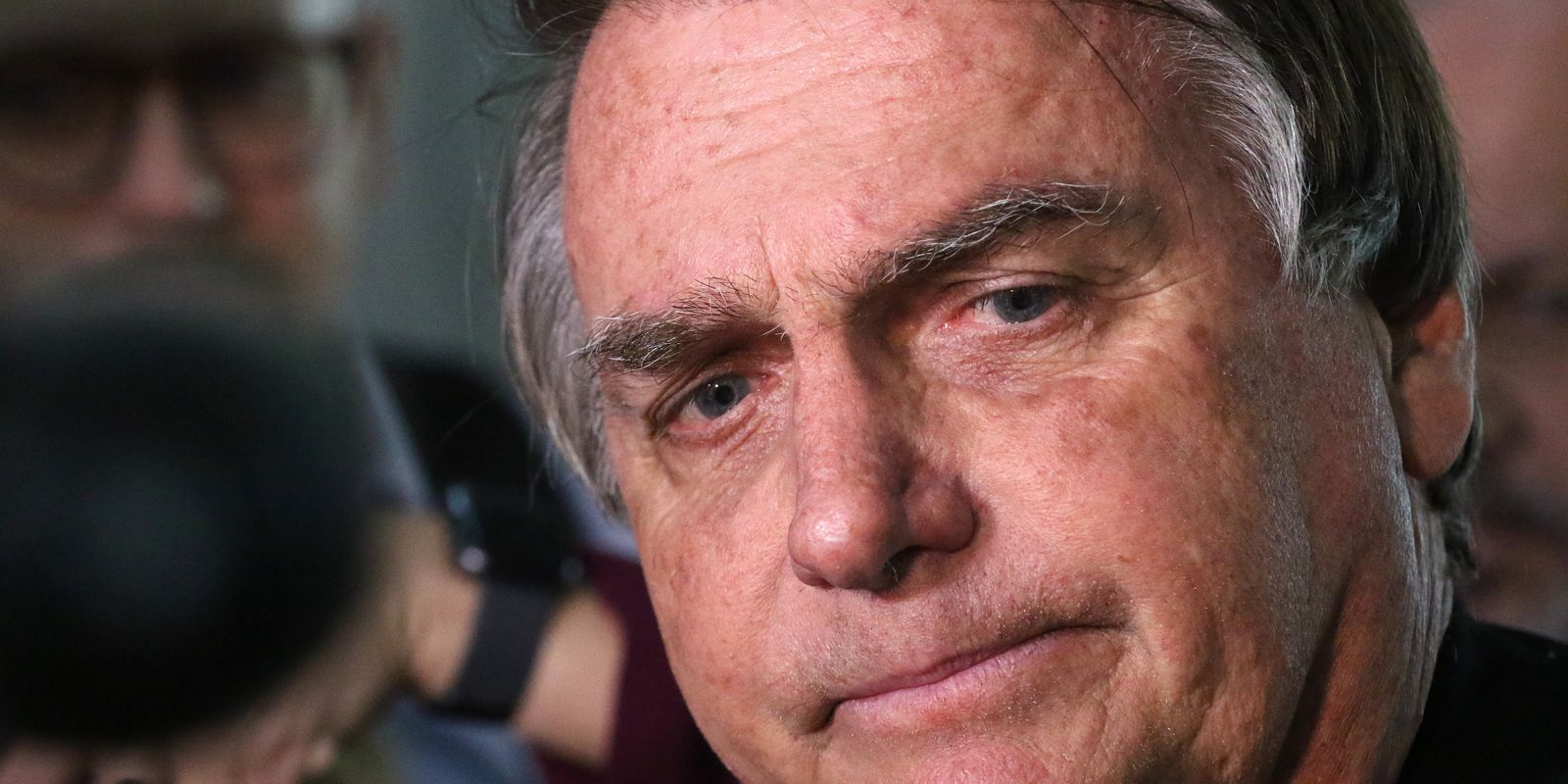 Defesa de Bolsonaro leva documento ao STF e pede revogação da prisão