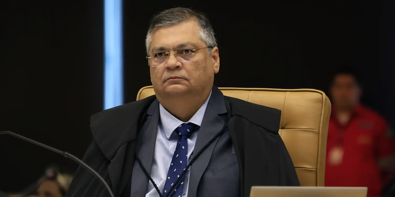 Dino determina que PF investigue emendas que chegam a R$ 694 milhões
