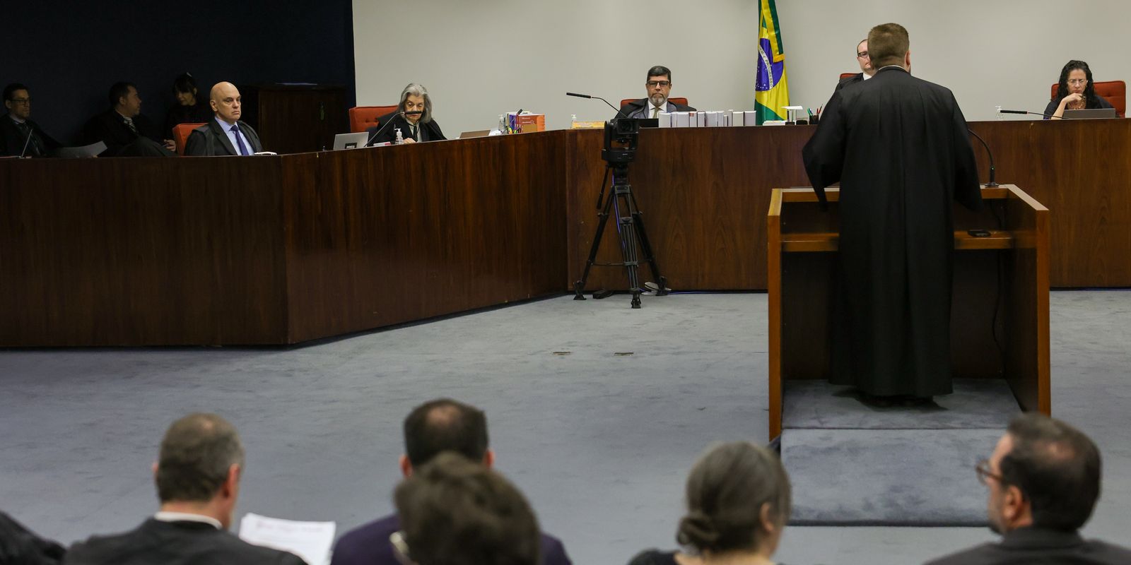 Defesa de Bolsonaro volta a questionar validade de delação de Cid