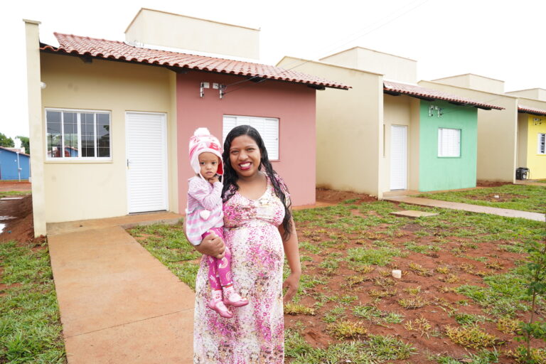 Moradores de Santa Rita do Araguaia vão receber casas a custo zero