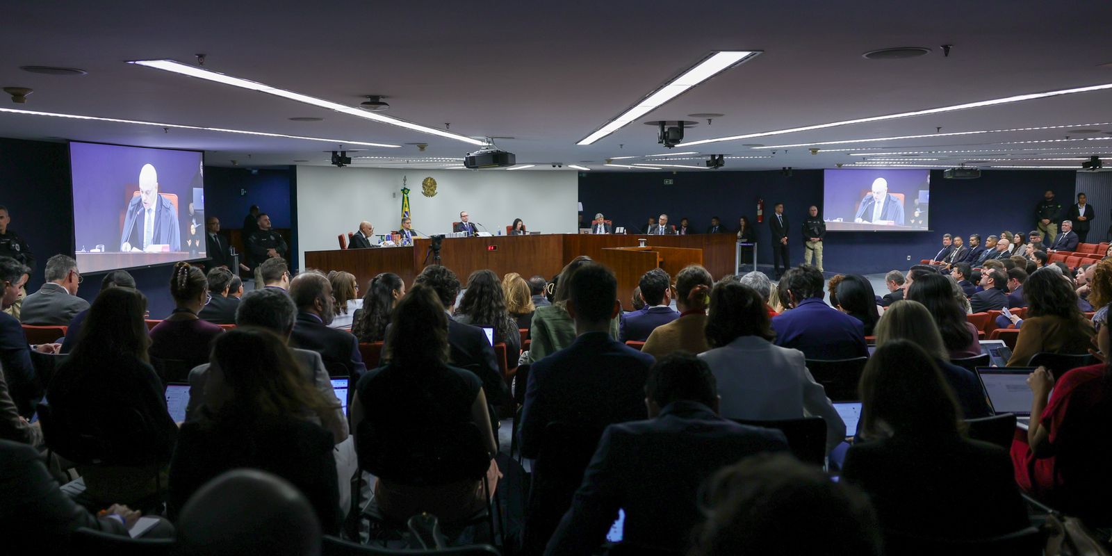 STF começa etapa final do julgamento de Bolsonaro e ex-ministros