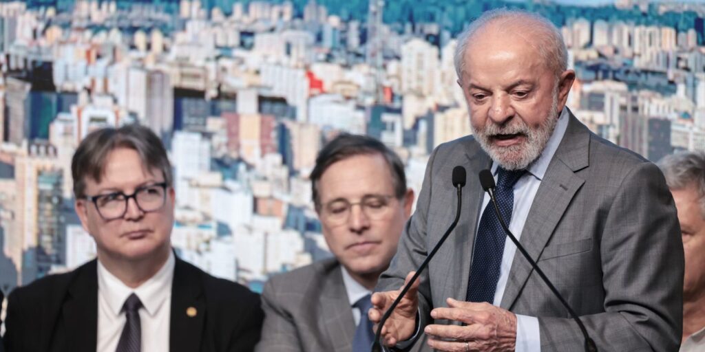 Lula critica decisão do Congresso de não taxar mais ricos, bets e fint