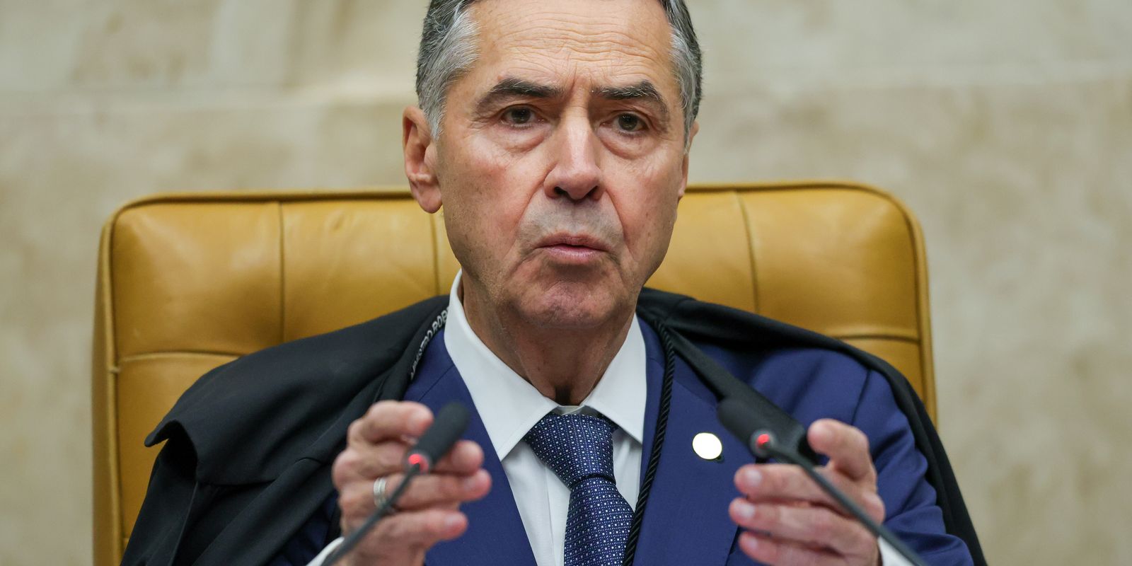 Ministro Luís Roberto Barroso anuncia aposentadoria antecipada do STF