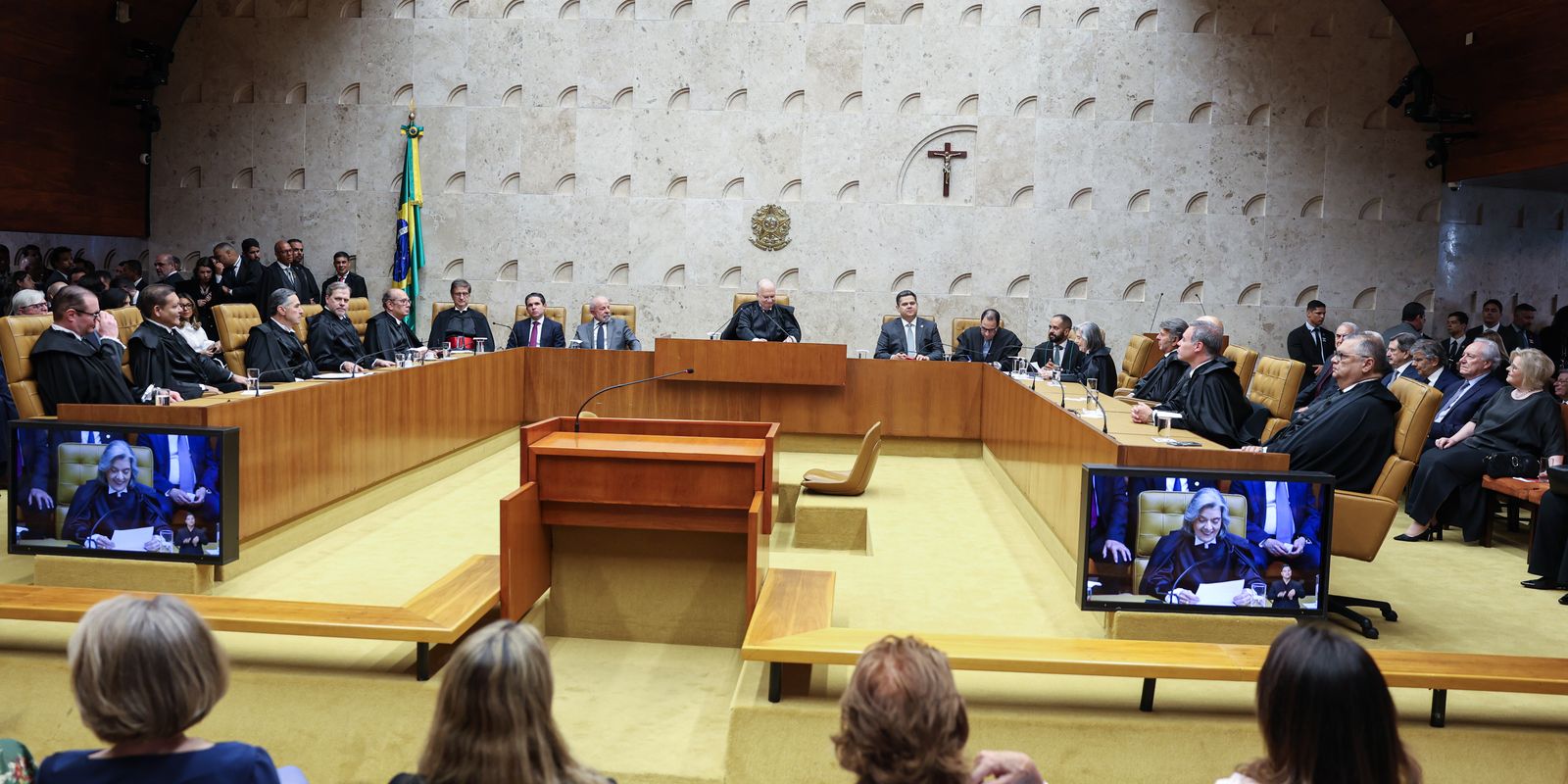 STF determina que Congresso crie lei sobre automação no trabalho