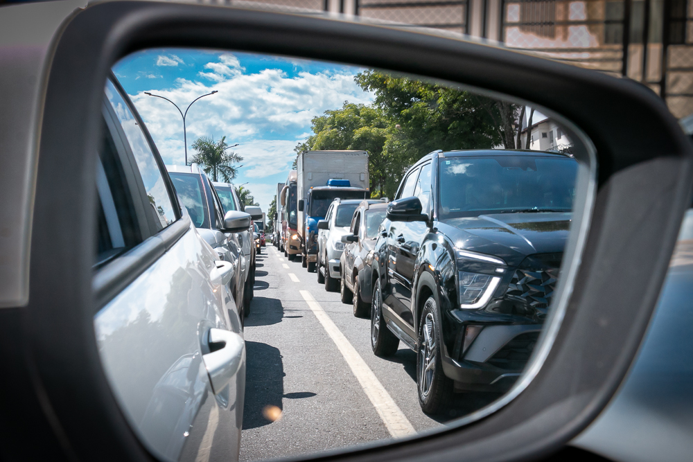 IPVA 2025 dos finais de placa 3 a 0 vence nesta quarta-feira - Retrovisor de carro IPVA 2025