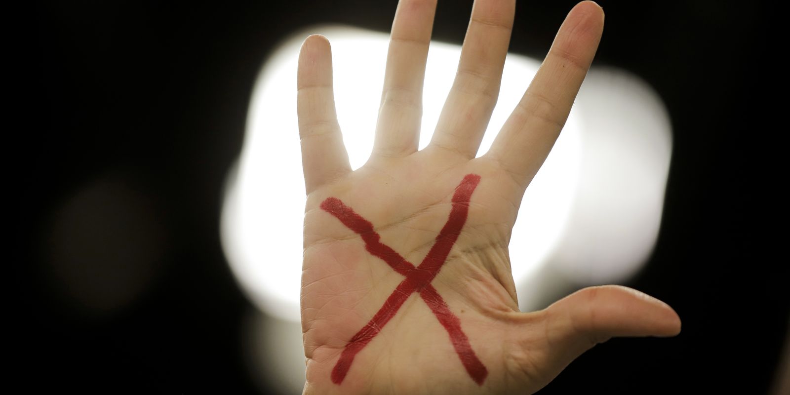 Judiciário lança campanha que mostra fatores de risco para feminicídio