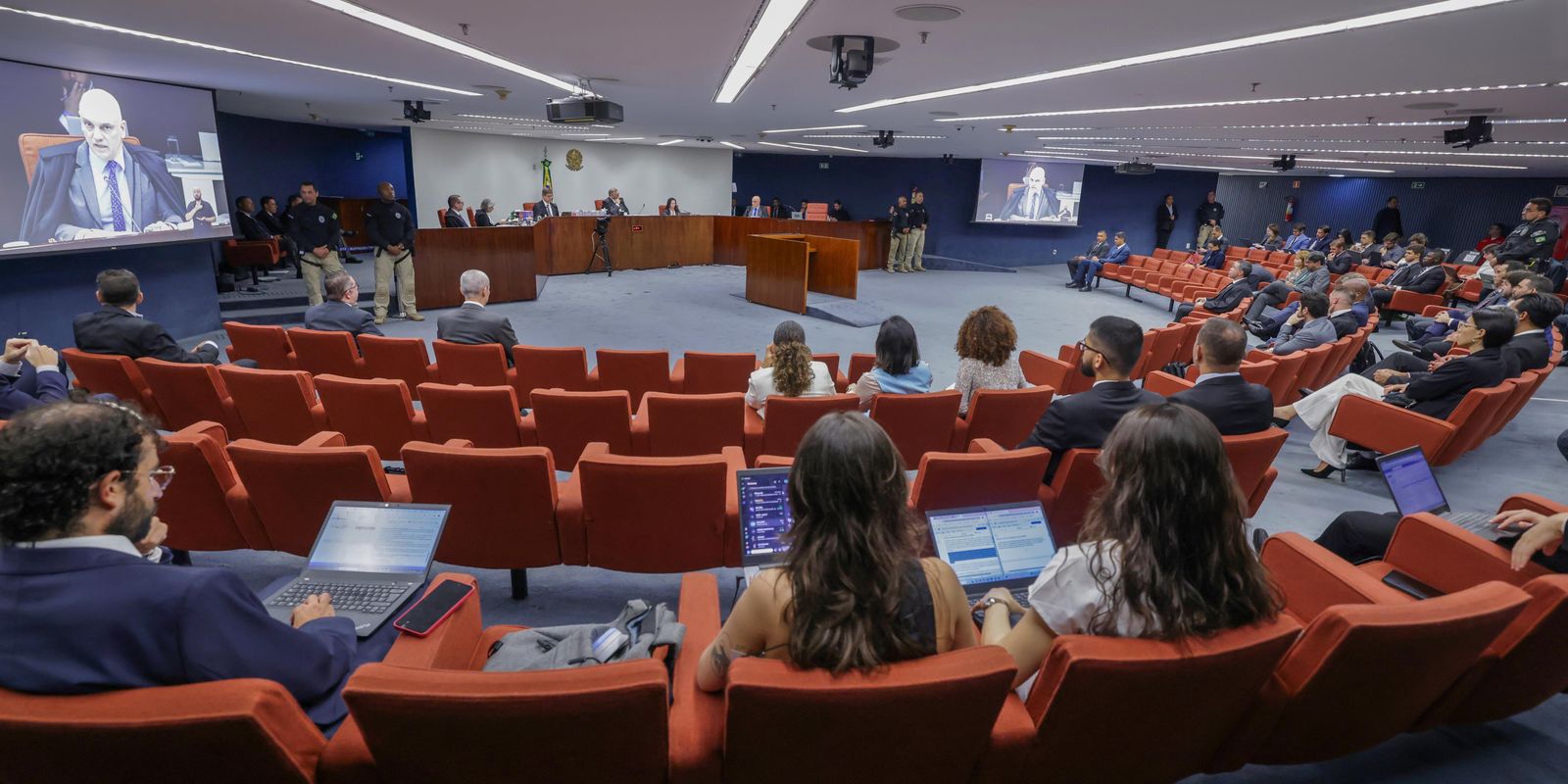 Primeira Turma do Supremo condena mais nove réus por trama golpista