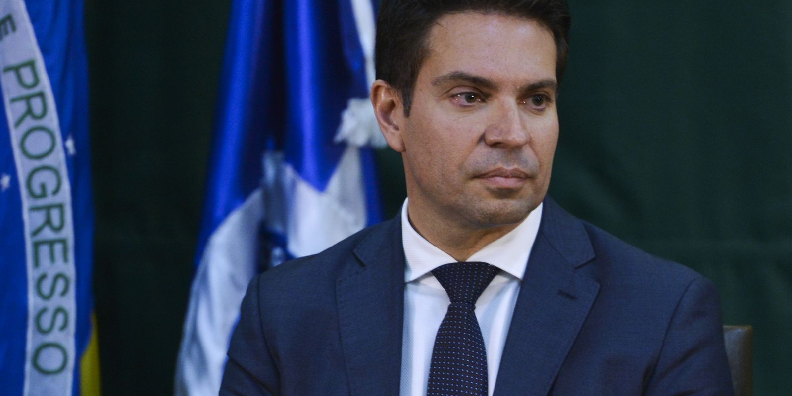 Psol pede prisão de Ramagem após deputado ser visto em Miami