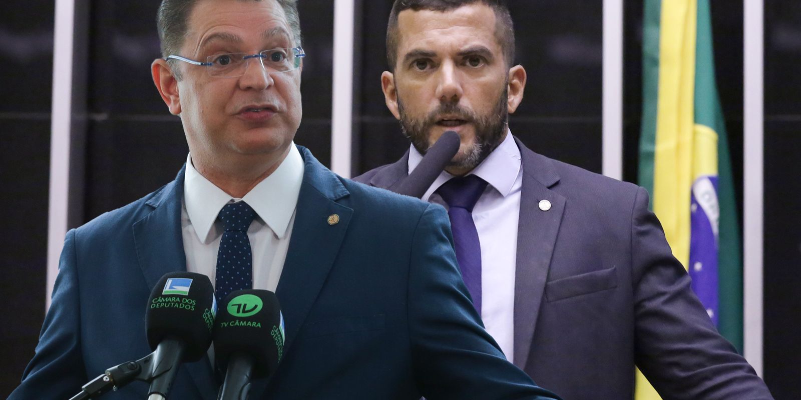 PF faz operação contra deputados do PL por desvio de cotas