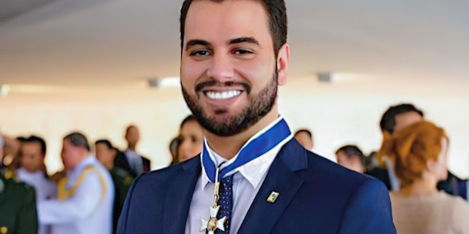 PF prende Filipe Martins e determina prisão domiciliar