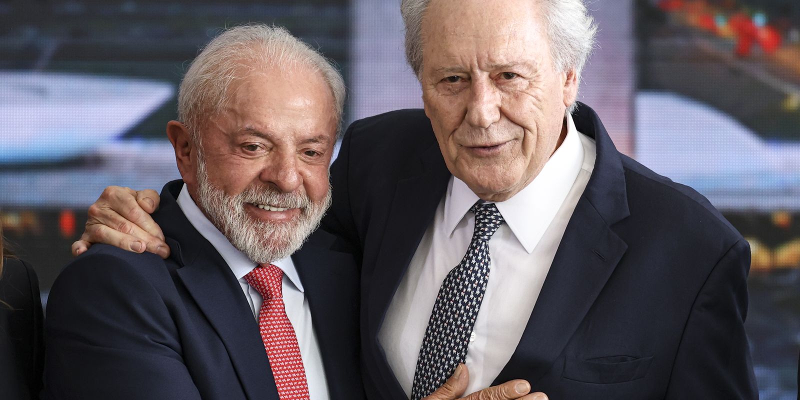 Lewandowski diz que crimes contra o Estado são impassíveis de anistia