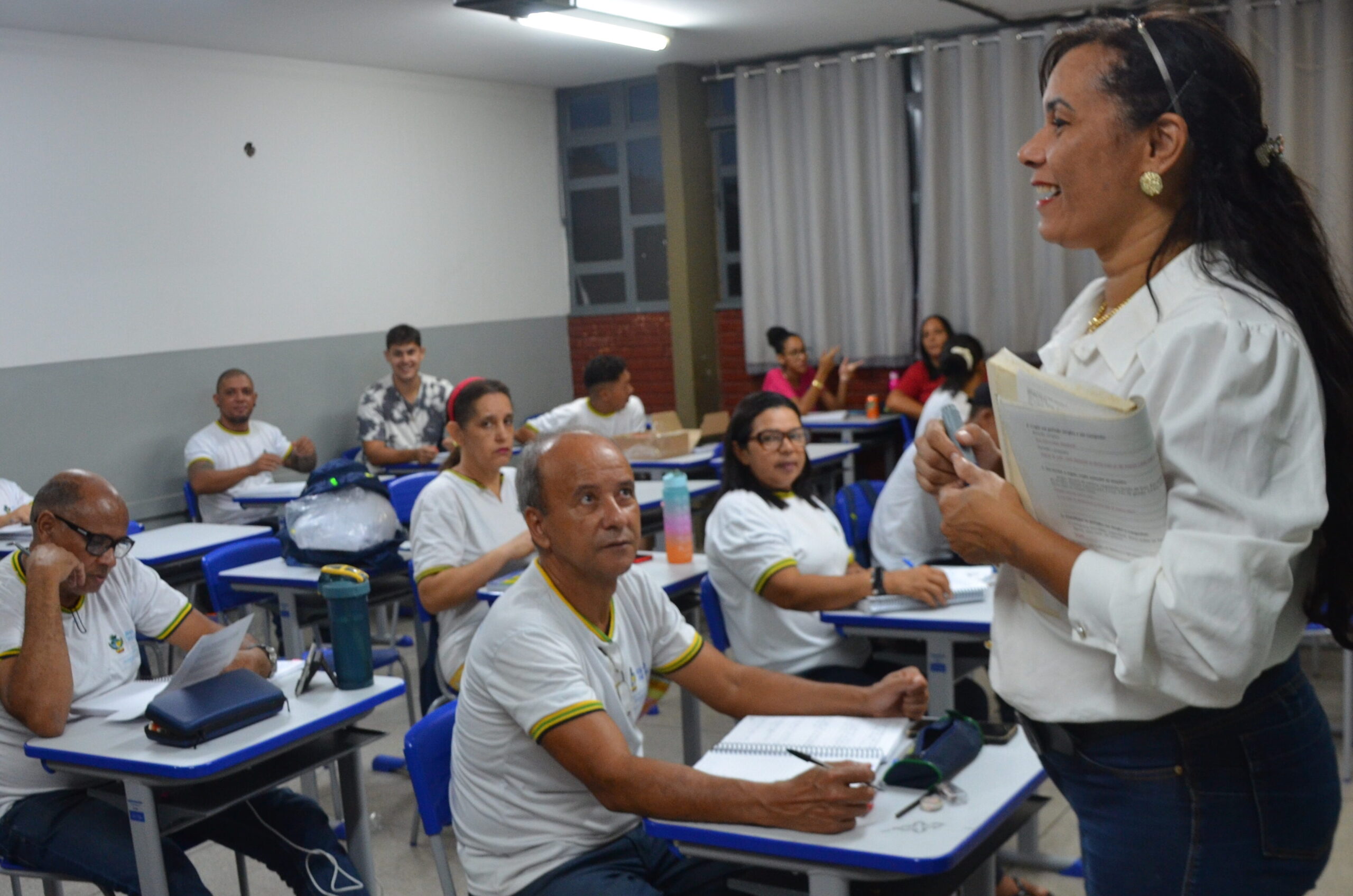Seduc anuncia abertura de matrículas para Educação de Jovens e Adultos (EJA) para 2026