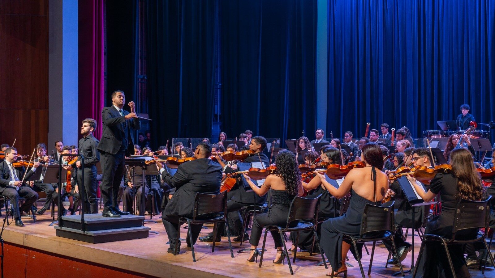 Escolas do Futuro abrem mais de 1.400 vagas para cursos gratuitos de arte