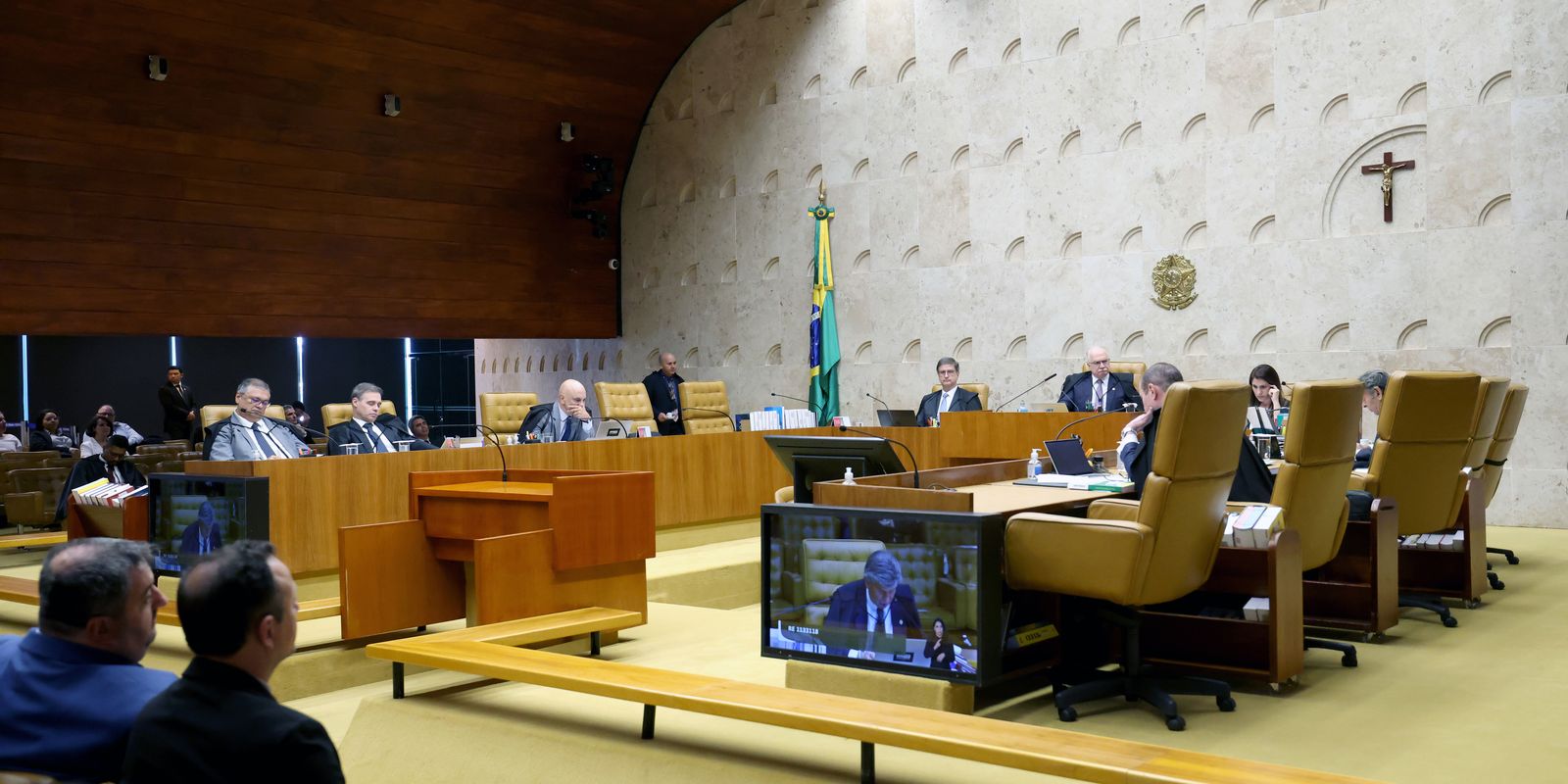 Ministros votam a favor de regras para uso das redes por magistrados