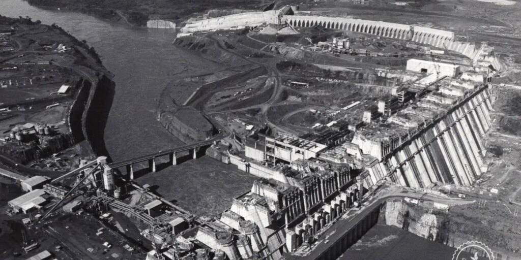 Como a ditadura militar criou um império do ensino privado