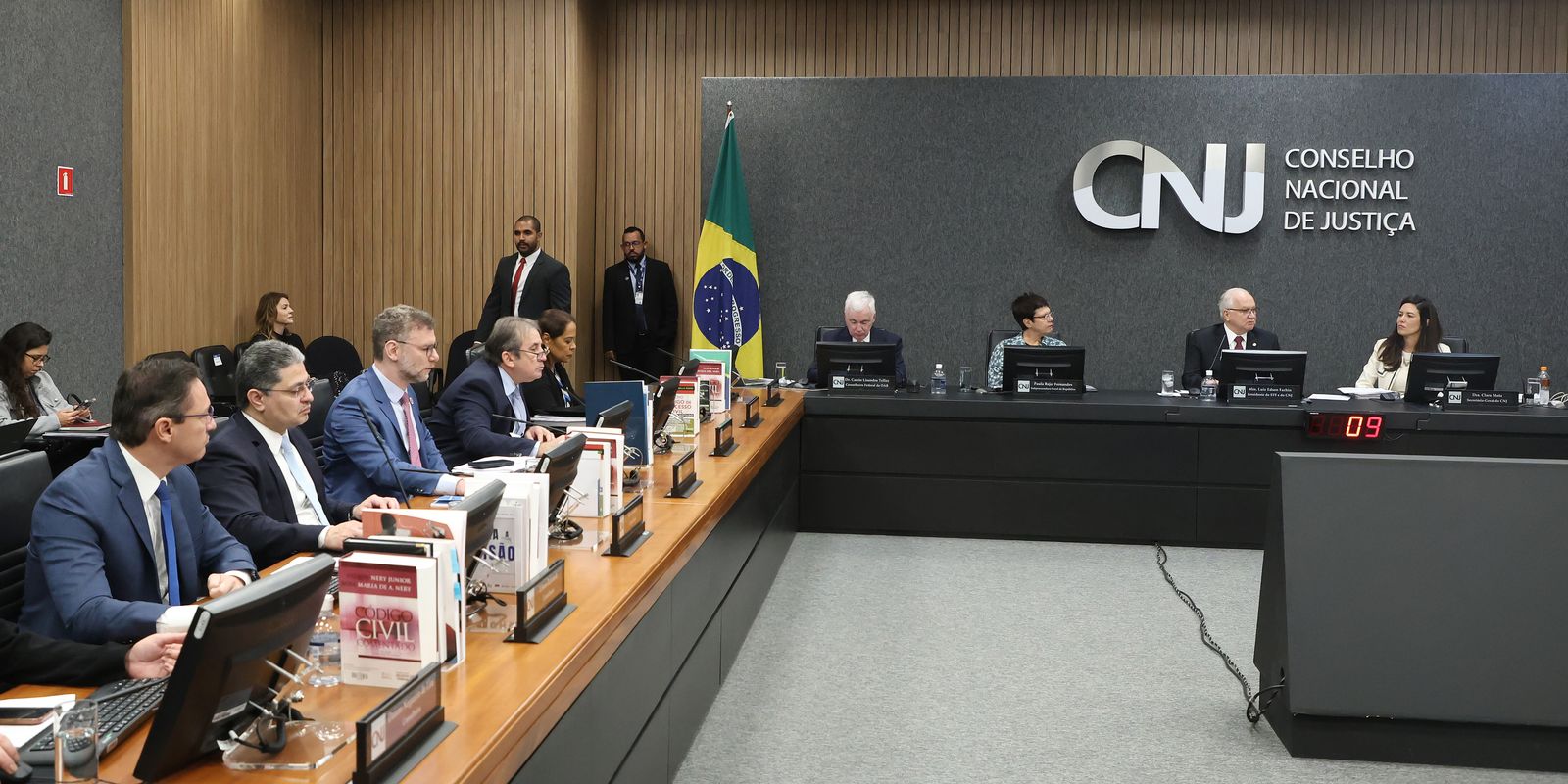 Grupo de trabalho do CNJ vai revisar "penduricalhos" pagos a juízes
