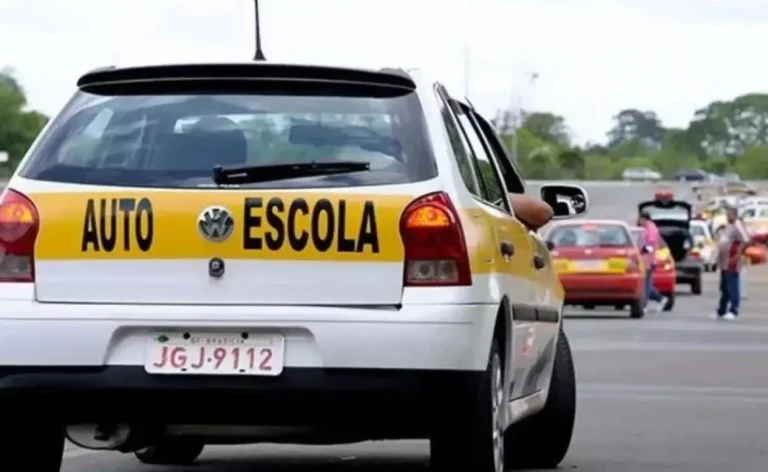 73348892-autoescola-e1652902138243