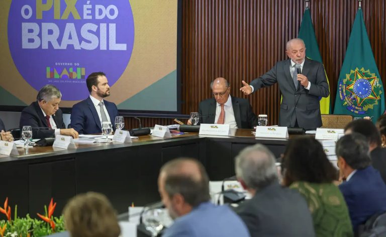 Brasil vai buscar novos parceiros para dimunuir impactos comerciais