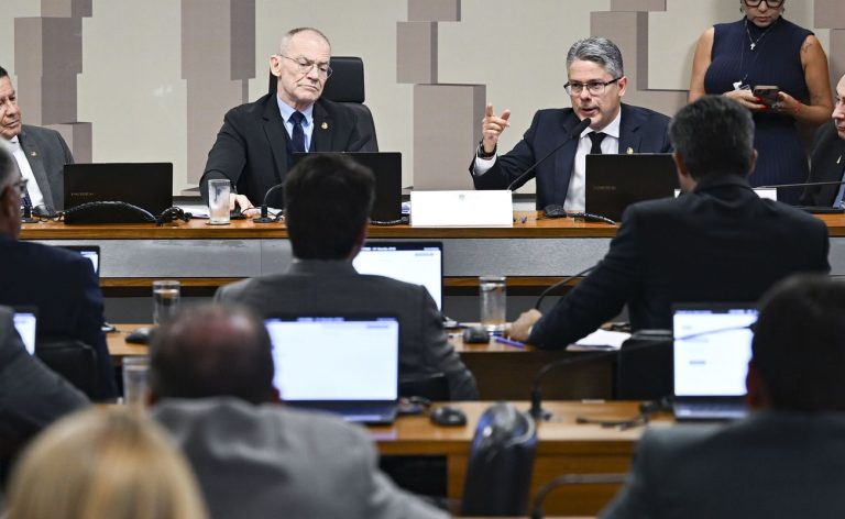 CPI do Crime aprova pedido para chegar a beneficiários do Banco Master