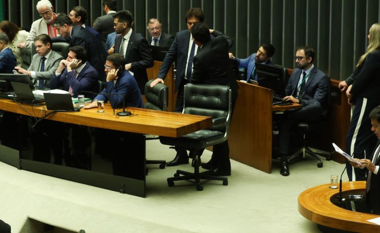 Câmara aprova em segundo turno PEC da Segurança Pública