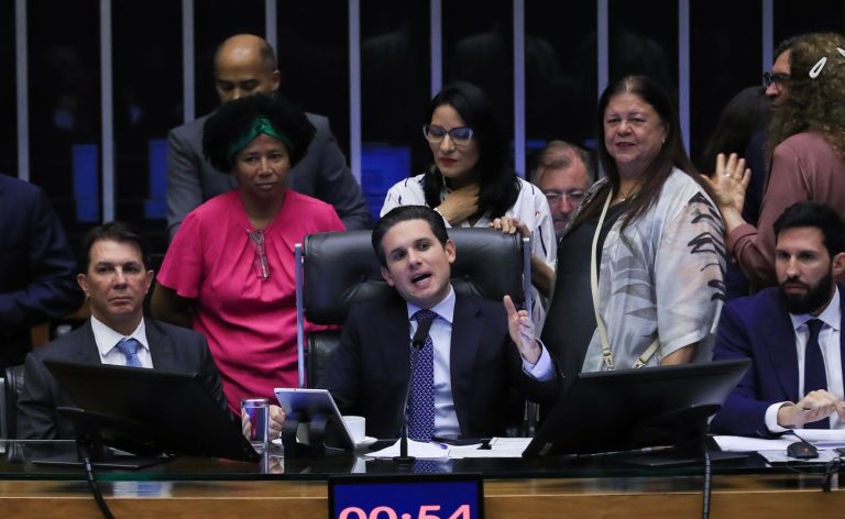 Câmara aprova regras para julgamentos do STF e envia texto ao Senado