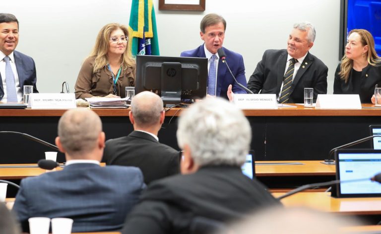 Câmara instala comissão que vai analisar a PEC da Segurança Pública