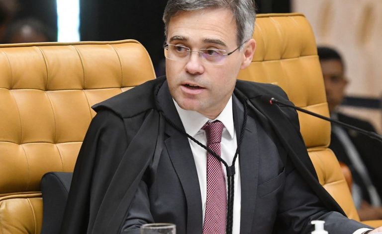 Caso Master: André Mendonça se reúne com PF para troca de informações