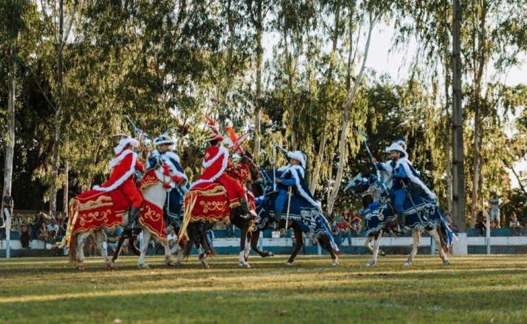 Circuito das Cavalhadas 2026 começa por Luziânia e Niquelândia – Portal Goiás