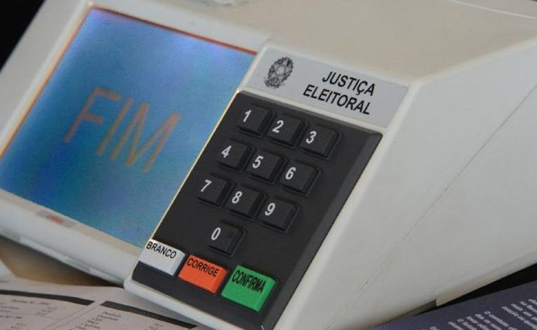 Com vetos, Lula sanciona limite para inelegibilidade por Ficha Limpa