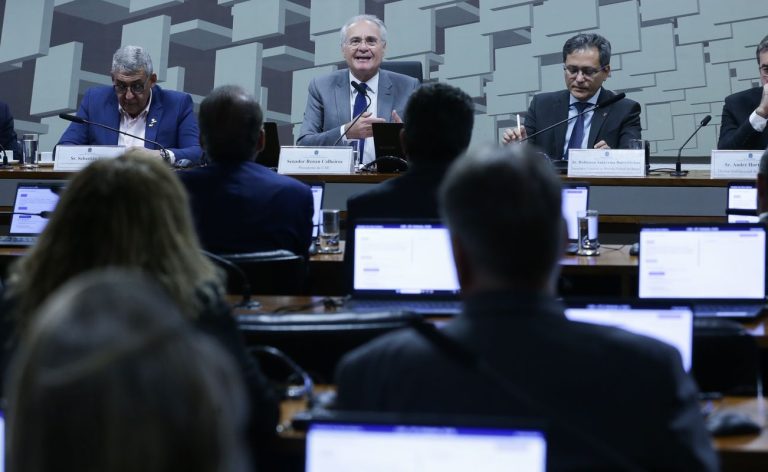 Comissão do Senado aprova isenção do IR para quem ganha até RS 5 mil