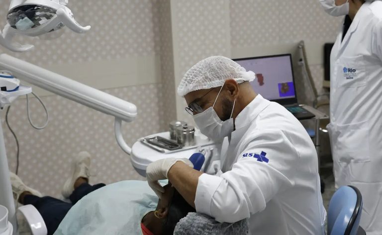 Comissão do Senado aprova novo piso salarial de médicos e dentistas