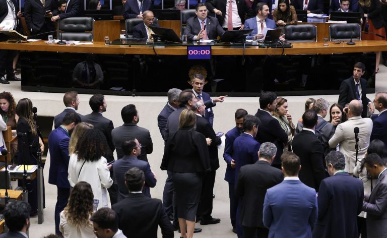 Congresso aprova LDO com superávit de R$ 34 bilhões em 2026