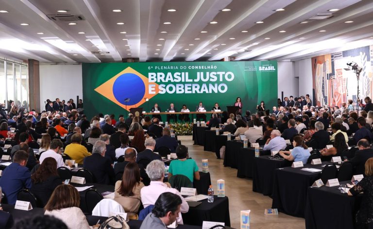 Conselhão entrega a Lula propostas de metas de desenvolvimento do país
