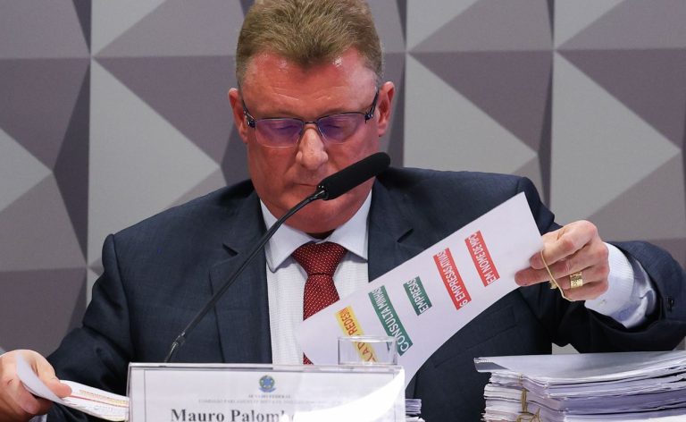 Contador de empresas beneficiadas por esquema do INSS depõe na CPMI