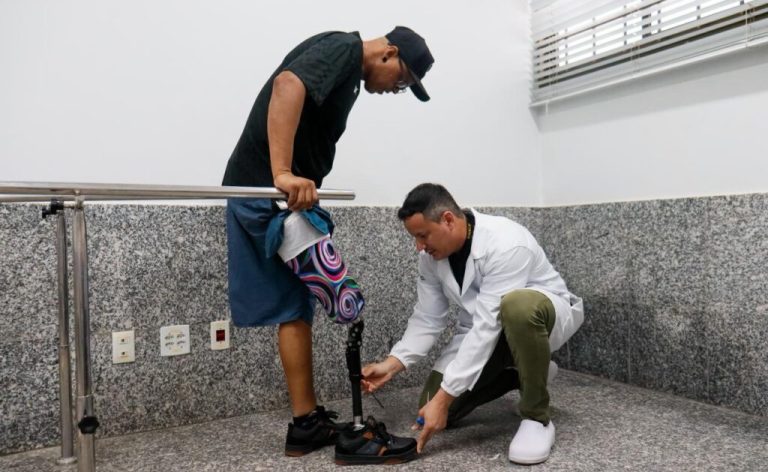 Crer é referência na produção de dispositivos ortopédicos sob medida no país