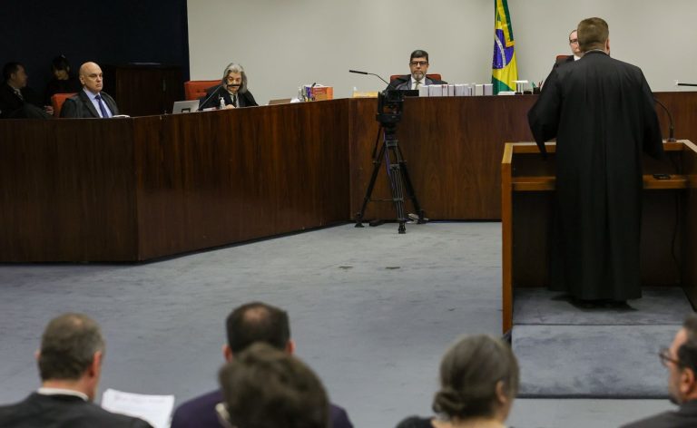 Defesa de Bolsonaro volta a questionar validade de delação de Cid