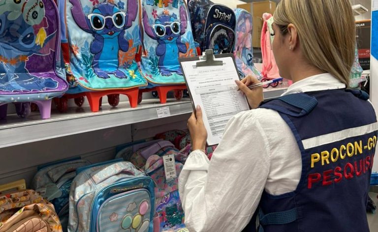Procon Goiás encontra variação de até 812% nos preços de material escolar
