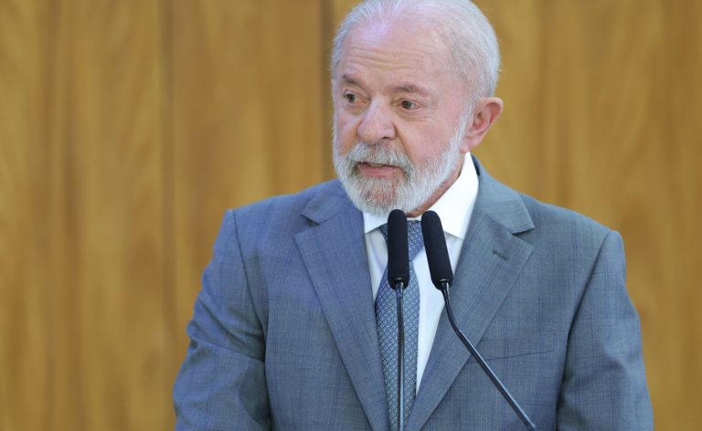 Em Roma, Lula defende que pobres sejam colocados no orçamento