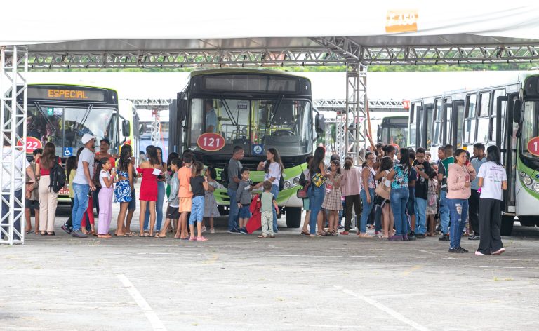 Entrega de brinquedos do Natal do Bem contará com mais de 200 rotas gratuitas de ônibus para facilitar acesso das famílias – Portal Goiás