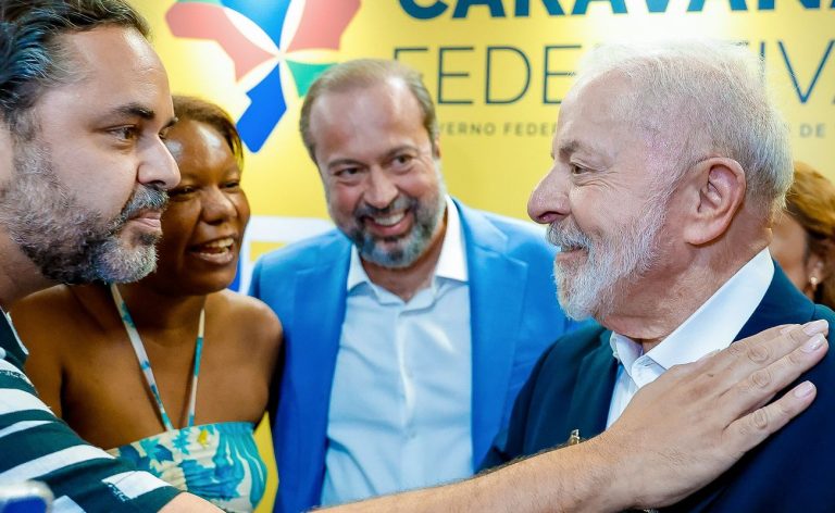 “Estado tem que chegar aos mais pobres”, diz Lula em evento em MG