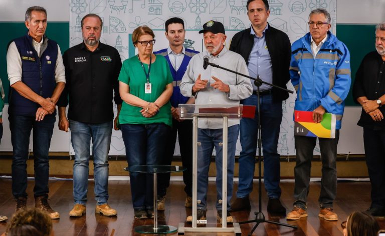 Financiamentos a desabrigados em Minas seguirão modelo do RS, diz Lula