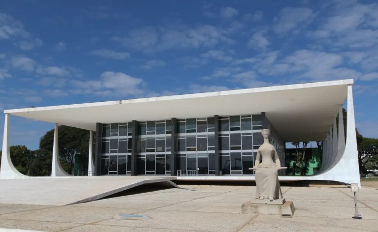 GDF pede a Moraes laudo médico de Bolsonaro antes de eventual prisão