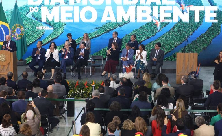 Governo amplia proteção ambiental e prepara recuperação de florestas
