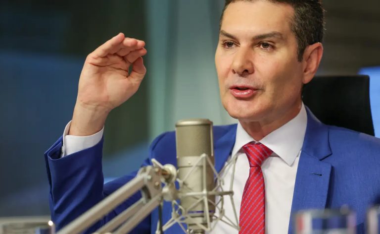 Governo federal vai investir R$ 4 bilhões em trens no Recife