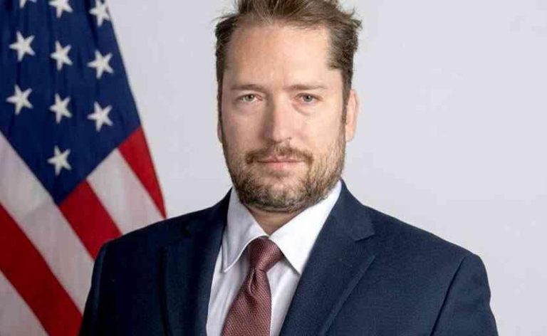 Itamaraty confirma revogação de visto de assessor de Trump