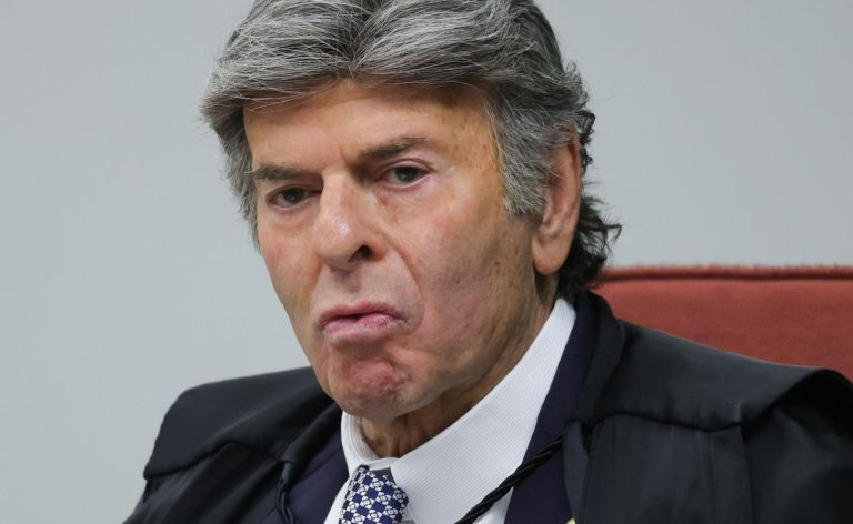 Julgamento da trama golpista: Fux condena Mauro Cid e Braga Neto