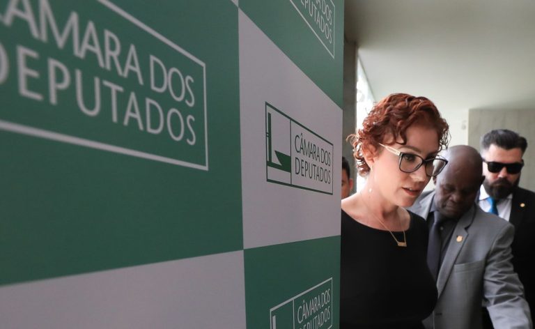 Justiça italiana deve julgar extradição de Zambelli só em fevereiro