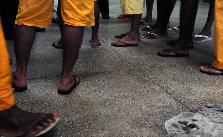 Lei de Drogas: raça define trajetória de acusados no Rio, diz pesquisa