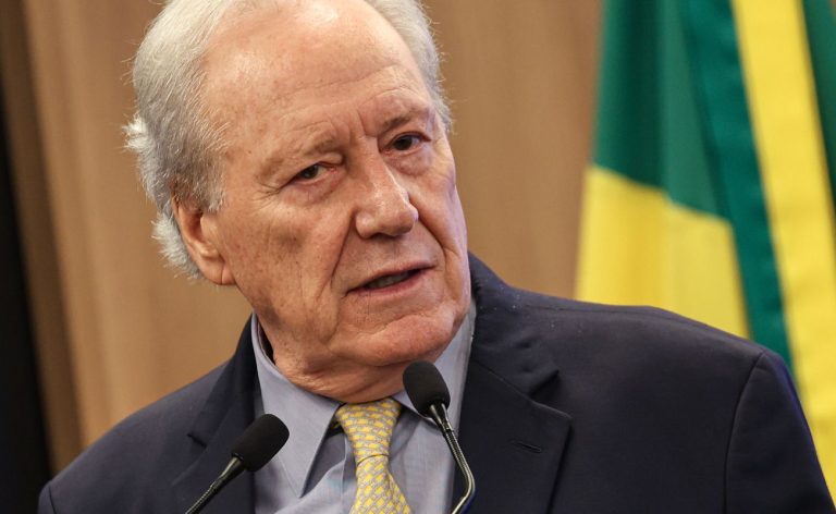 Lewandowski diz que mudar papel da PF é inconstitucional