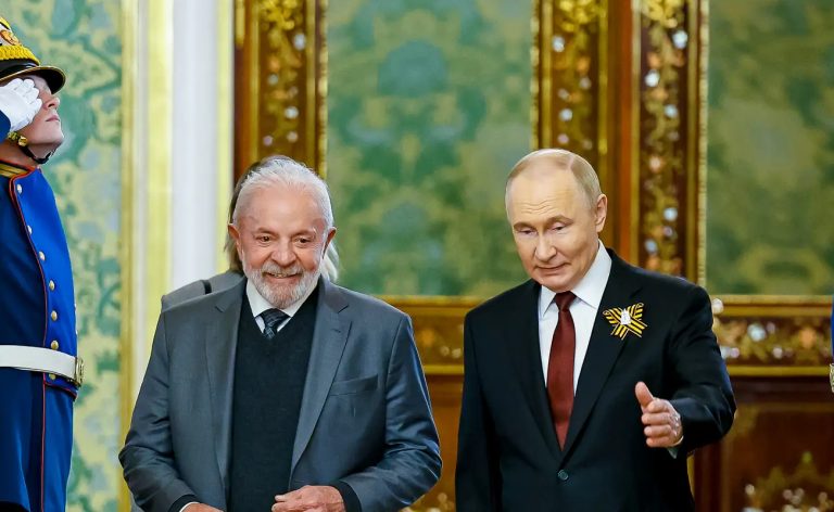 Lula conversa com Putin sobre Venezuela pós ataques dos EUA